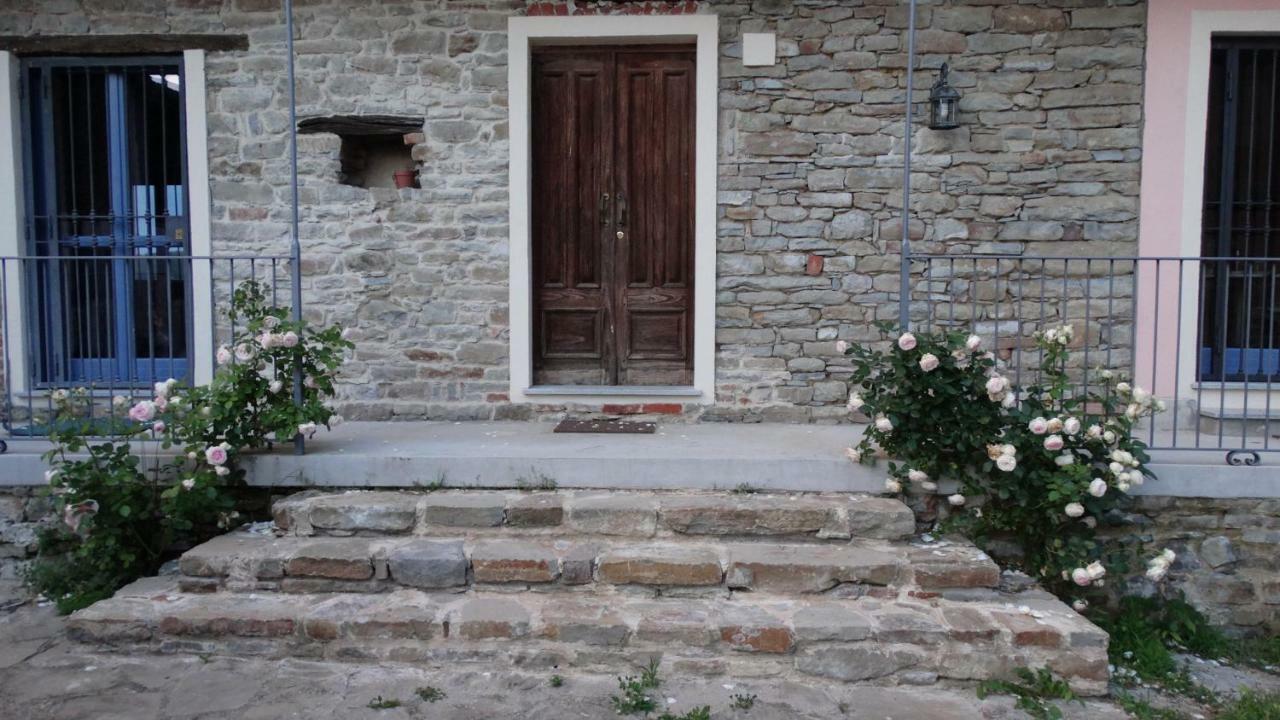 Corte Di Langa Cossano Belbo Exterior foto
